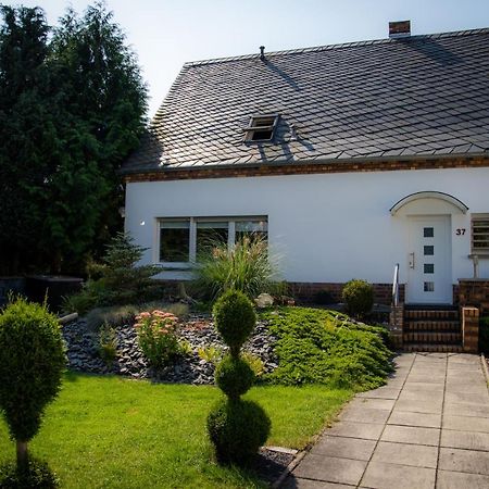 Unterschlupf Radeberg Mit Garten & Whirlpool Экстерьер фото